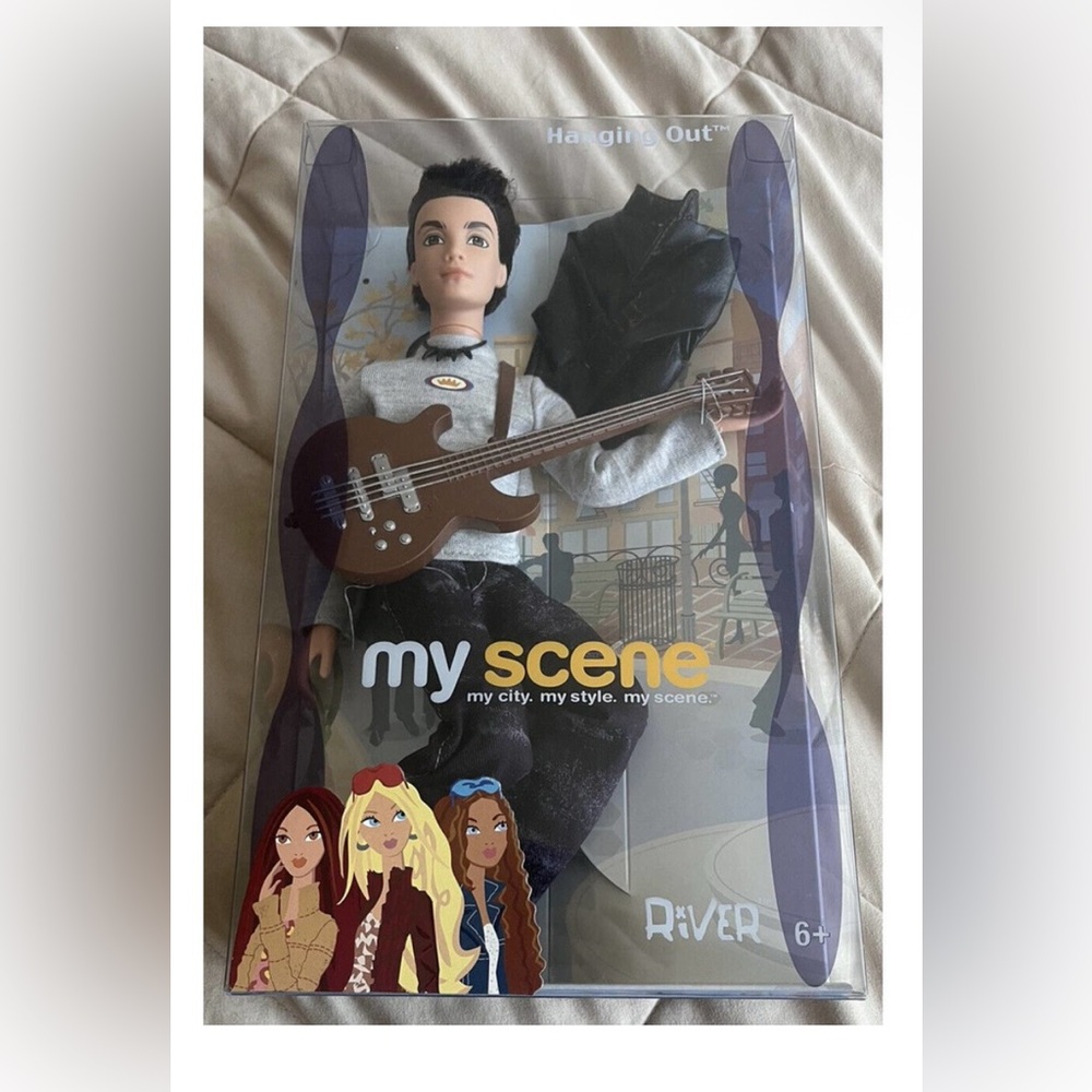 Vintage My Scene River Doll Set with Guitar & Casual Outfits, BNIB
